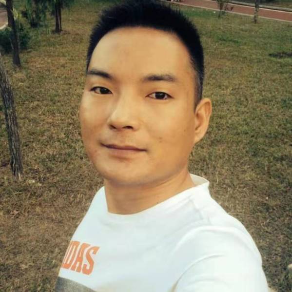 李先生