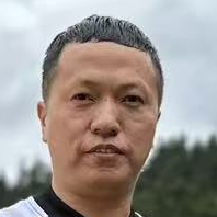 卢先生
